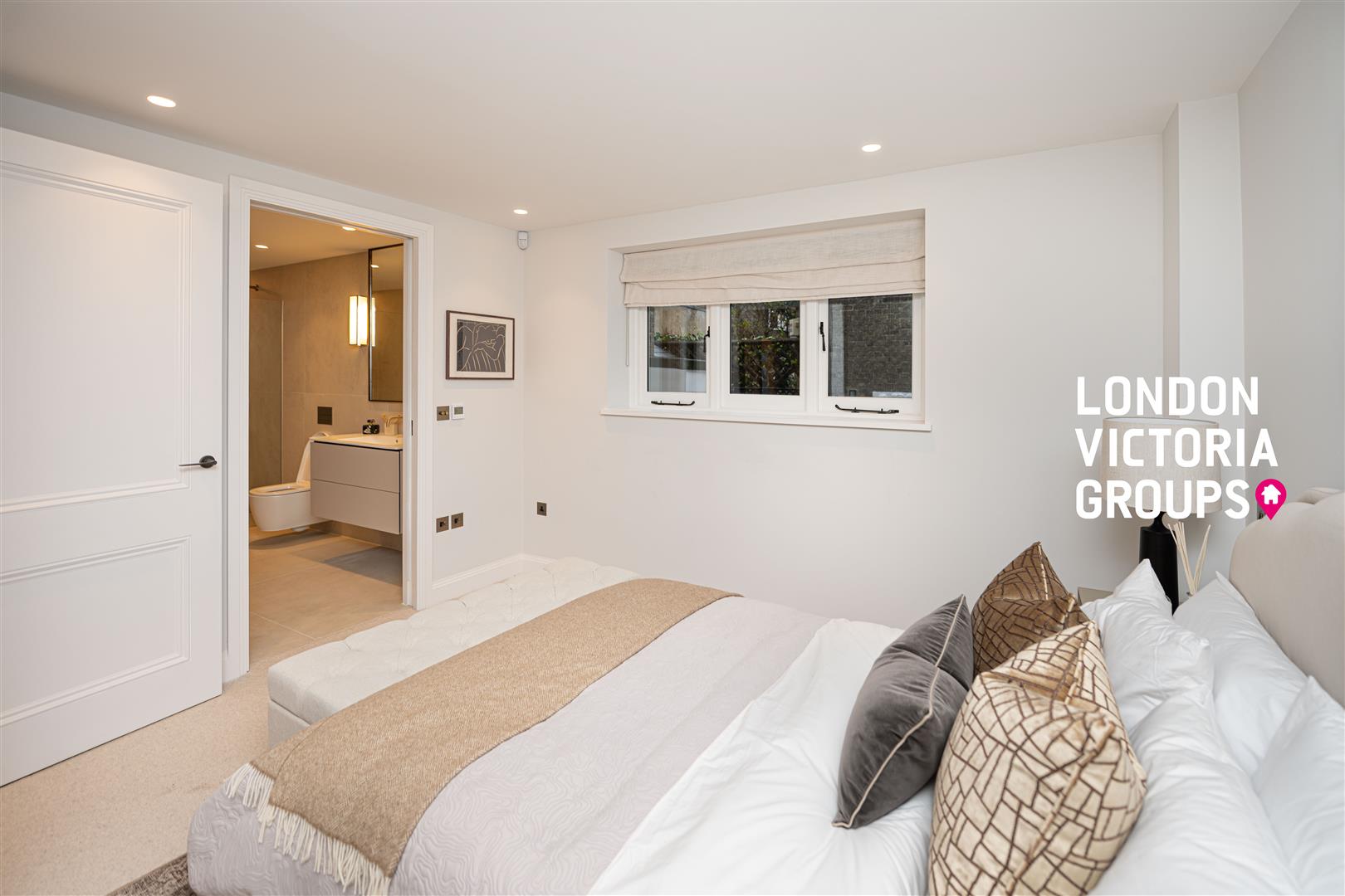 Buckingham Mews, London